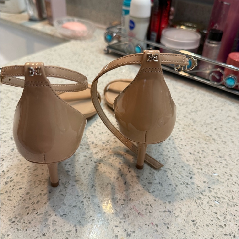 Nordstrom Tan Minimalist Kitten Heels - Picture 5 of 8